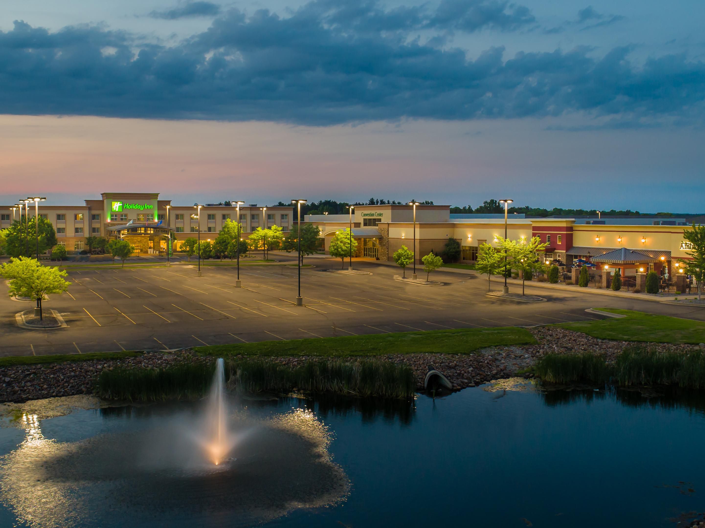 Holiday Inn Stevens Point Convention Center Hotel IHG