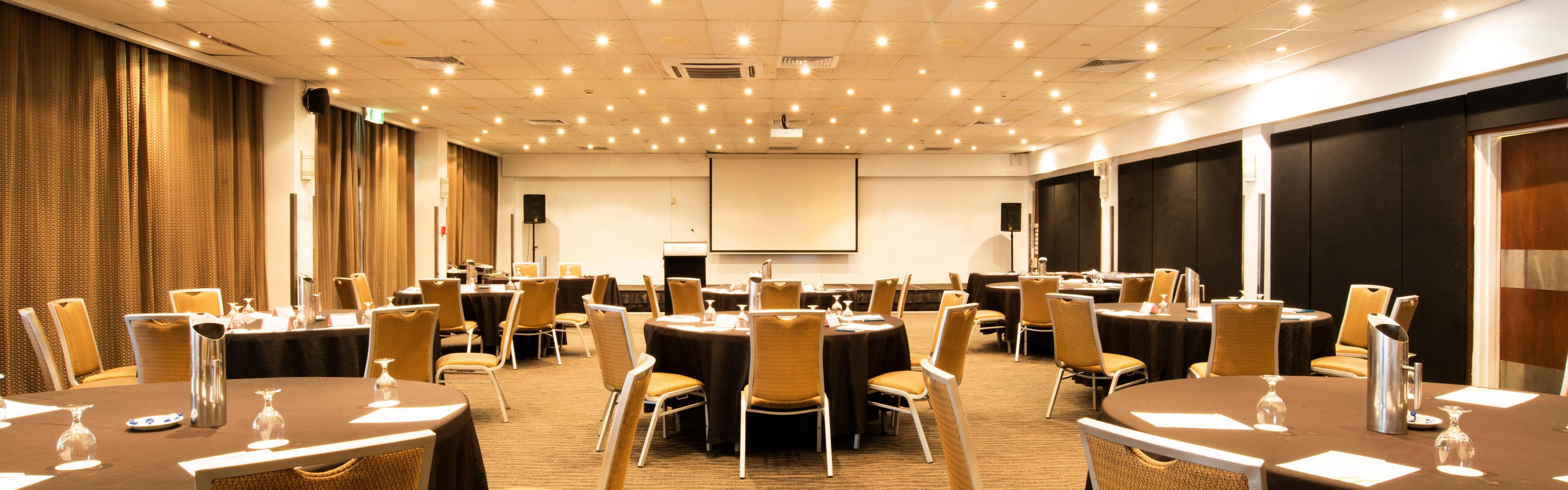 Holiday Inn Suva Hotel Groups Meeting Rooms Available