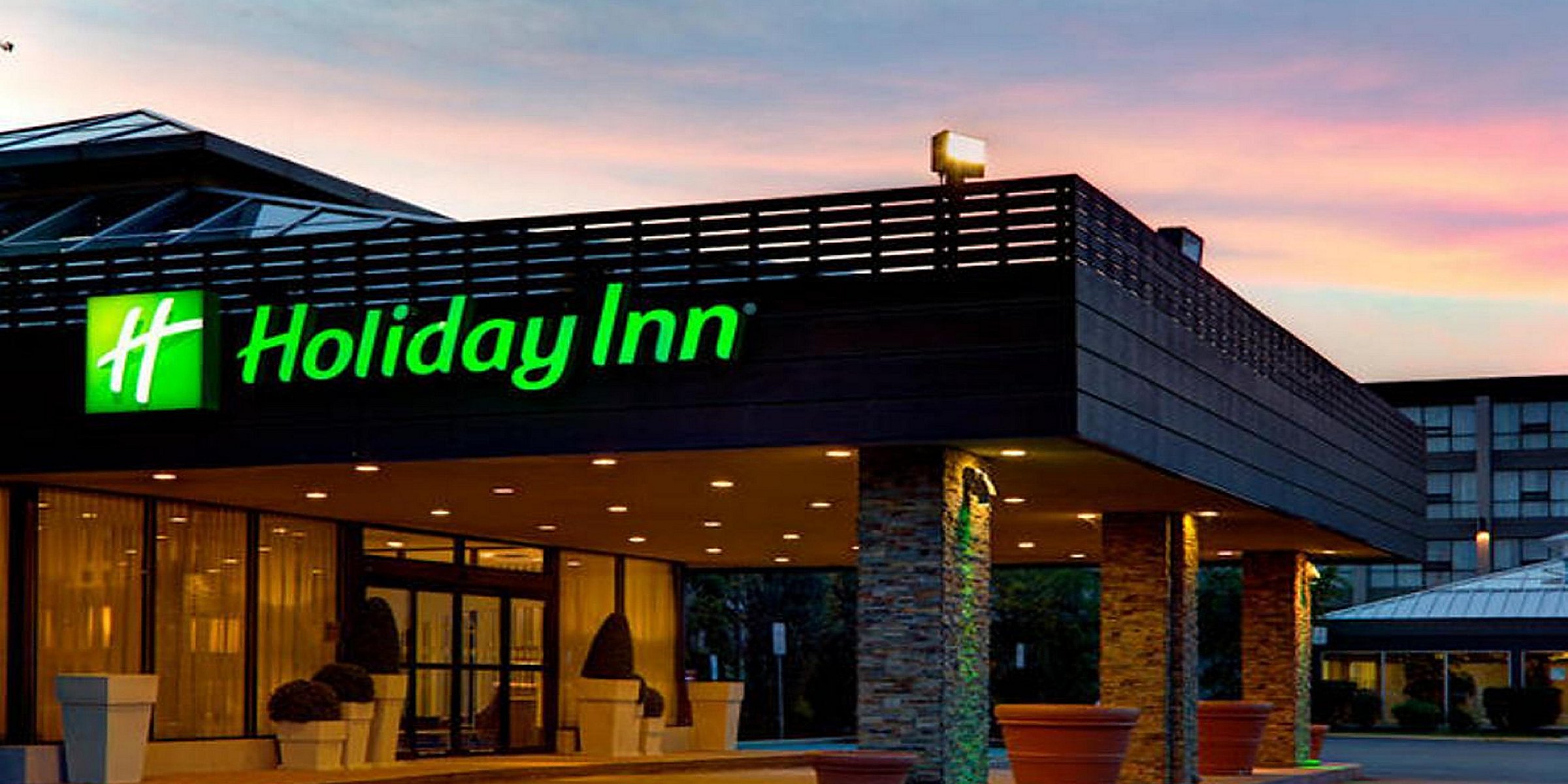Hotels On Dixon Rd Near Toronto Airport Holiday Inn Toronto