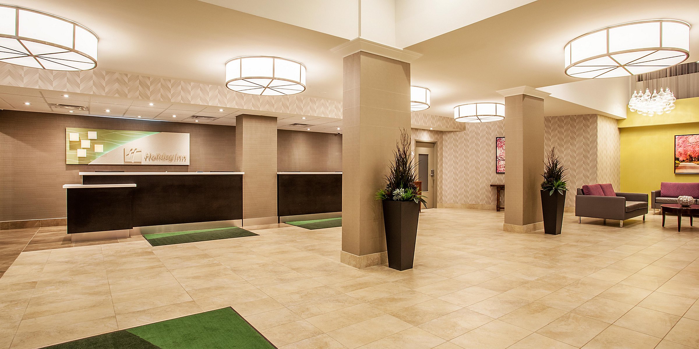 Airport Hotels With Pool Holiday Inn Toronto International Airport