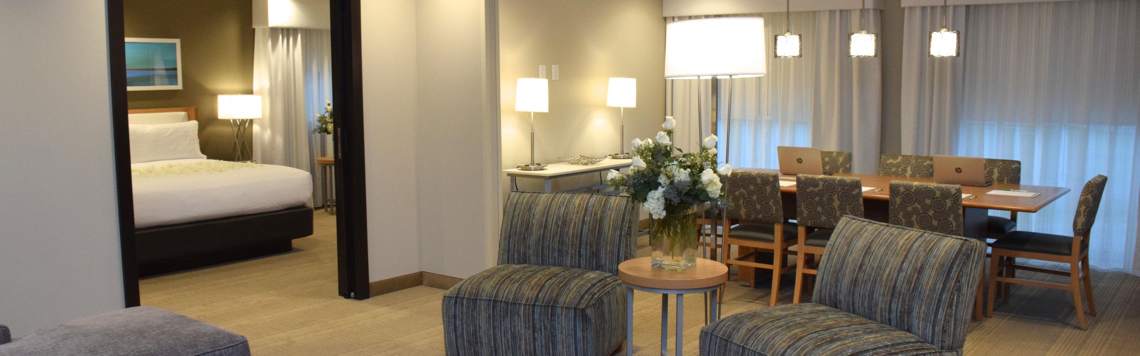 Holiday Inn Cincinnati N West Chester Room Pictures Amenities