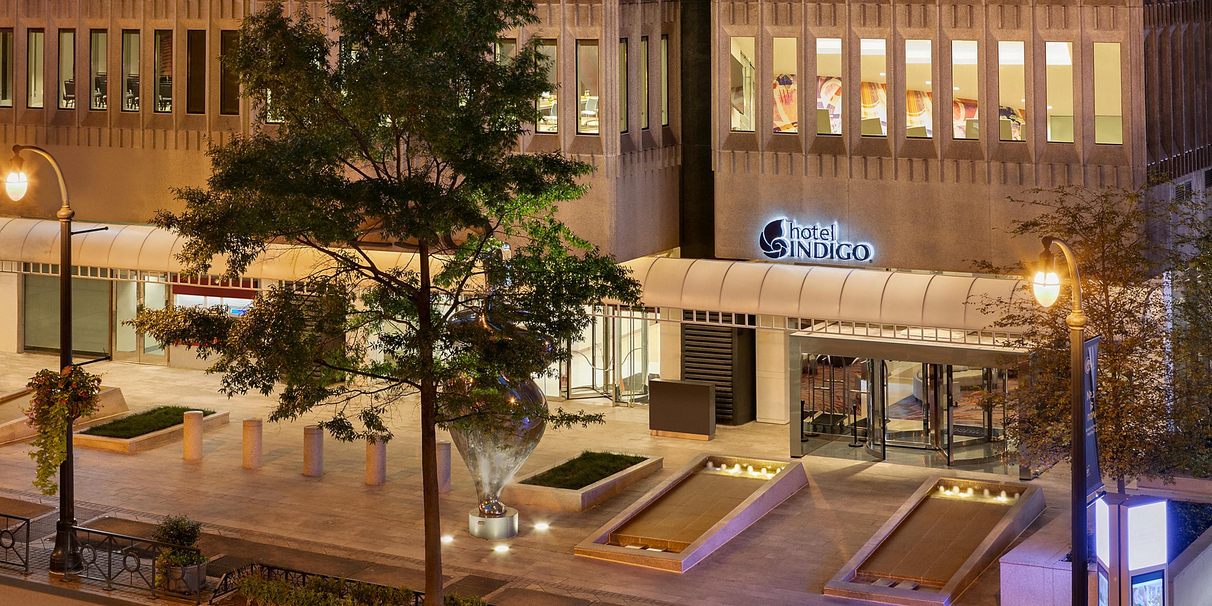 Pet Friendly Hotels Downtown Atlanta Ga Hotel Indigo