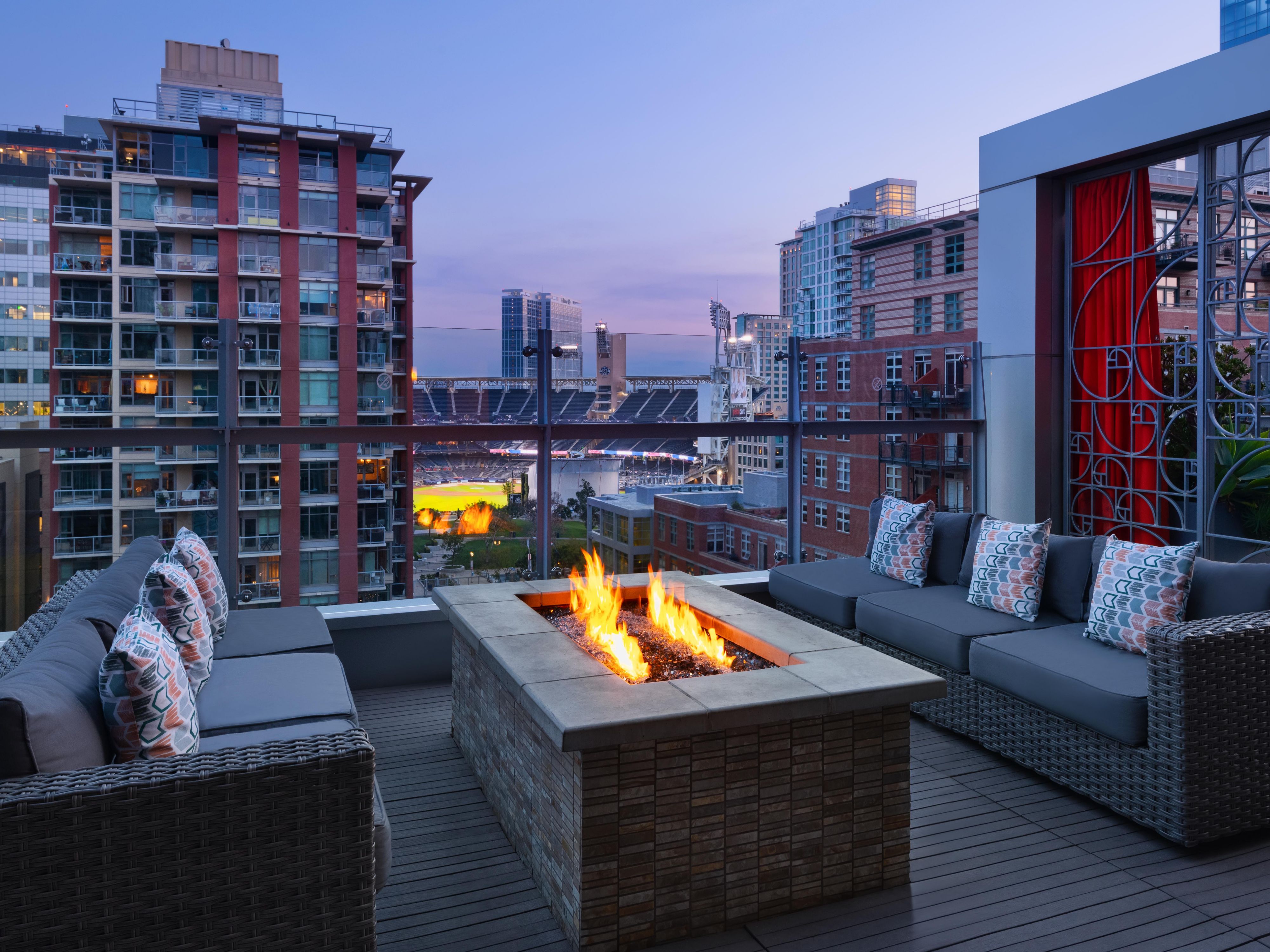 Hotels In San Diego Gaslamp Quarter Hotel Indigo San Diego