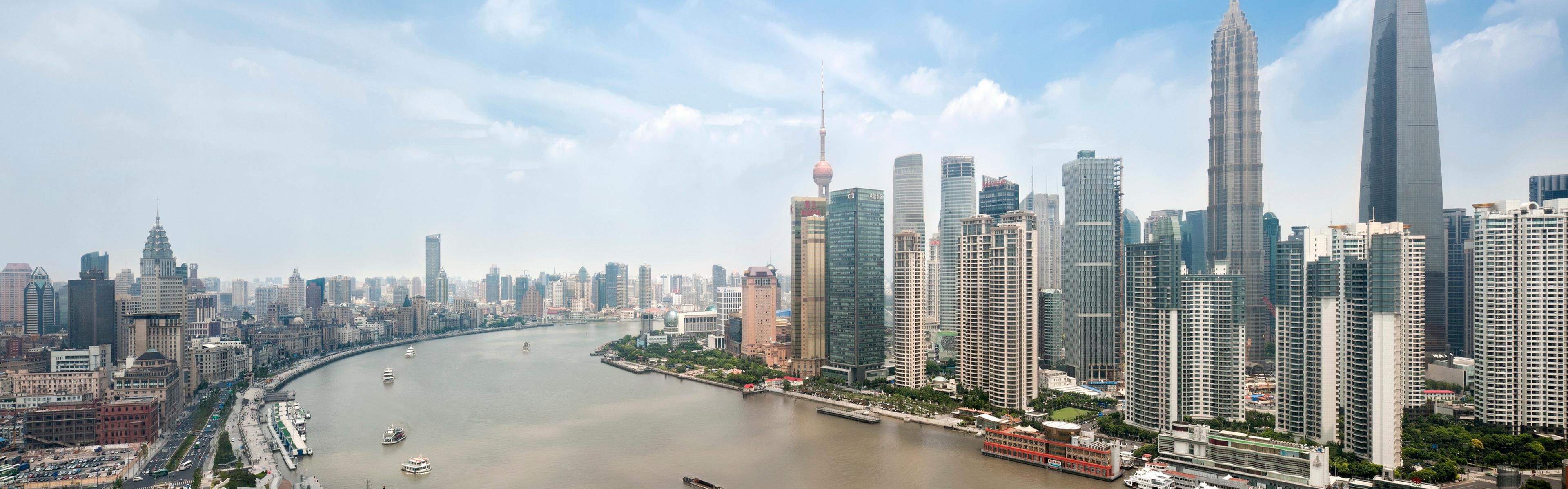 Resultado de imagem para bund shanghai de dia