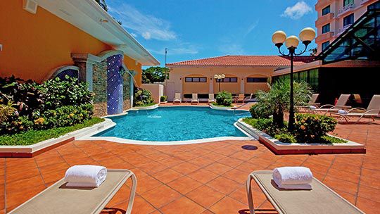 Holiday Inn™ Panama Canal