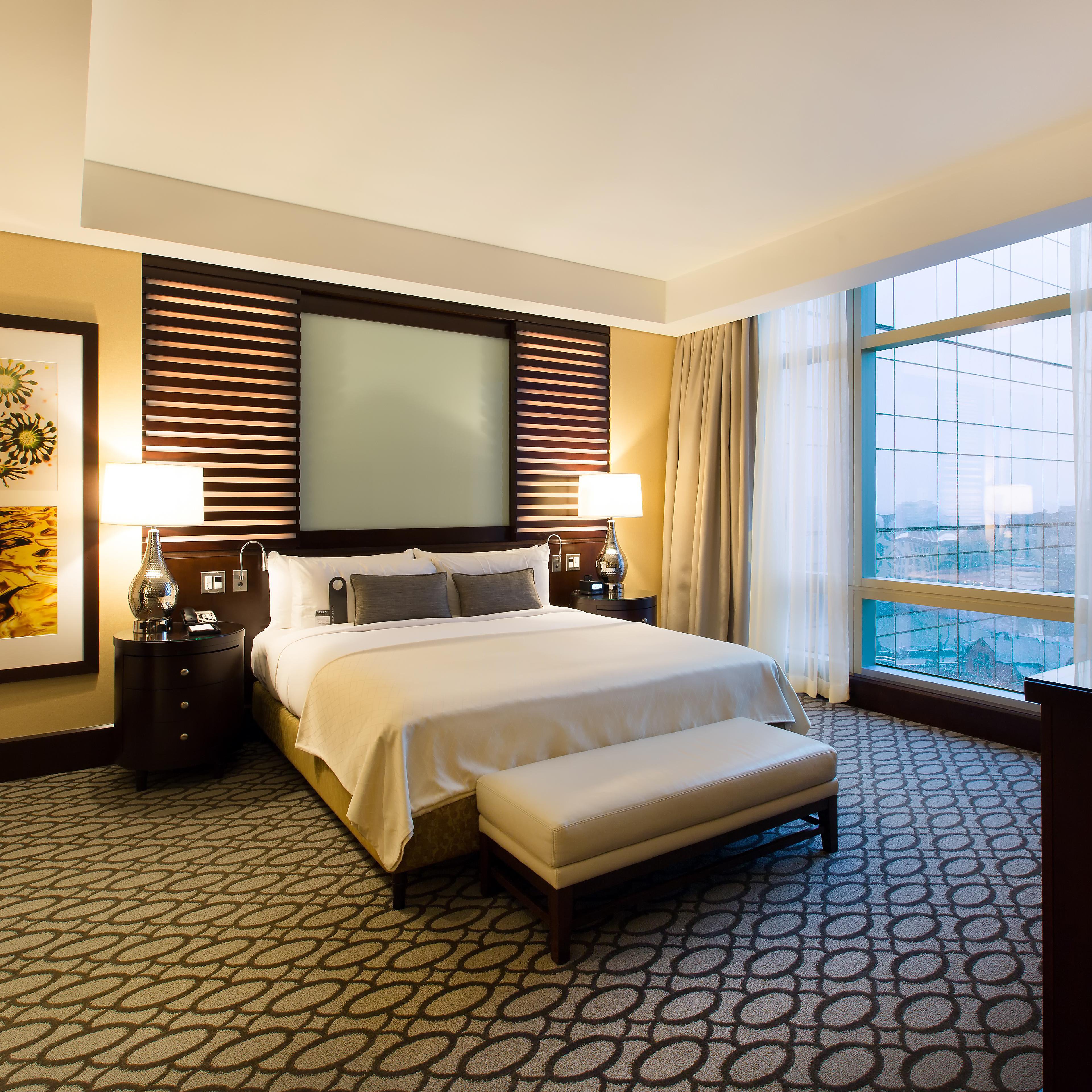 Downtown Boston Luxury Hotels Near Airport