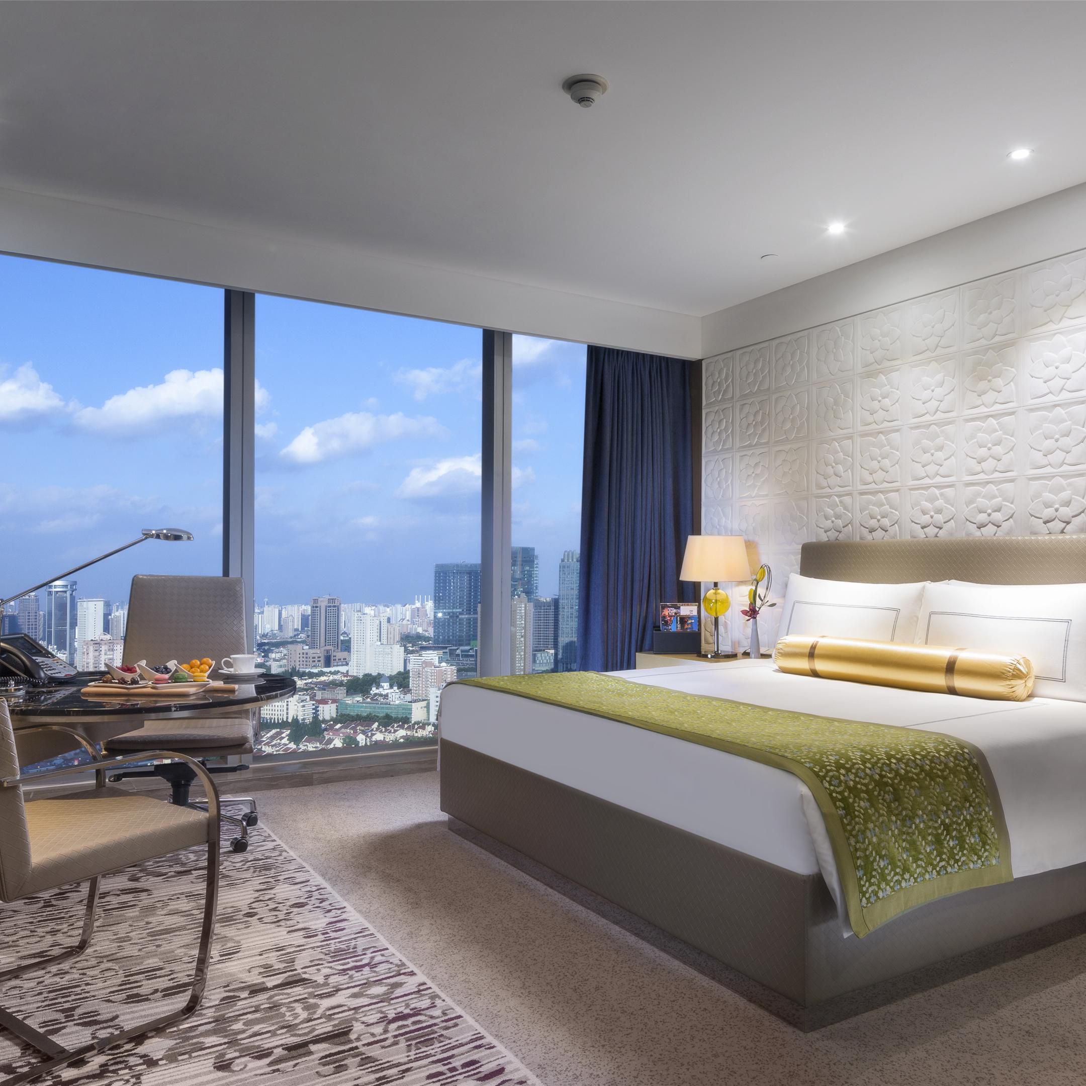 Luxury Hotel In Downtown Shanghai Intercontinental - 