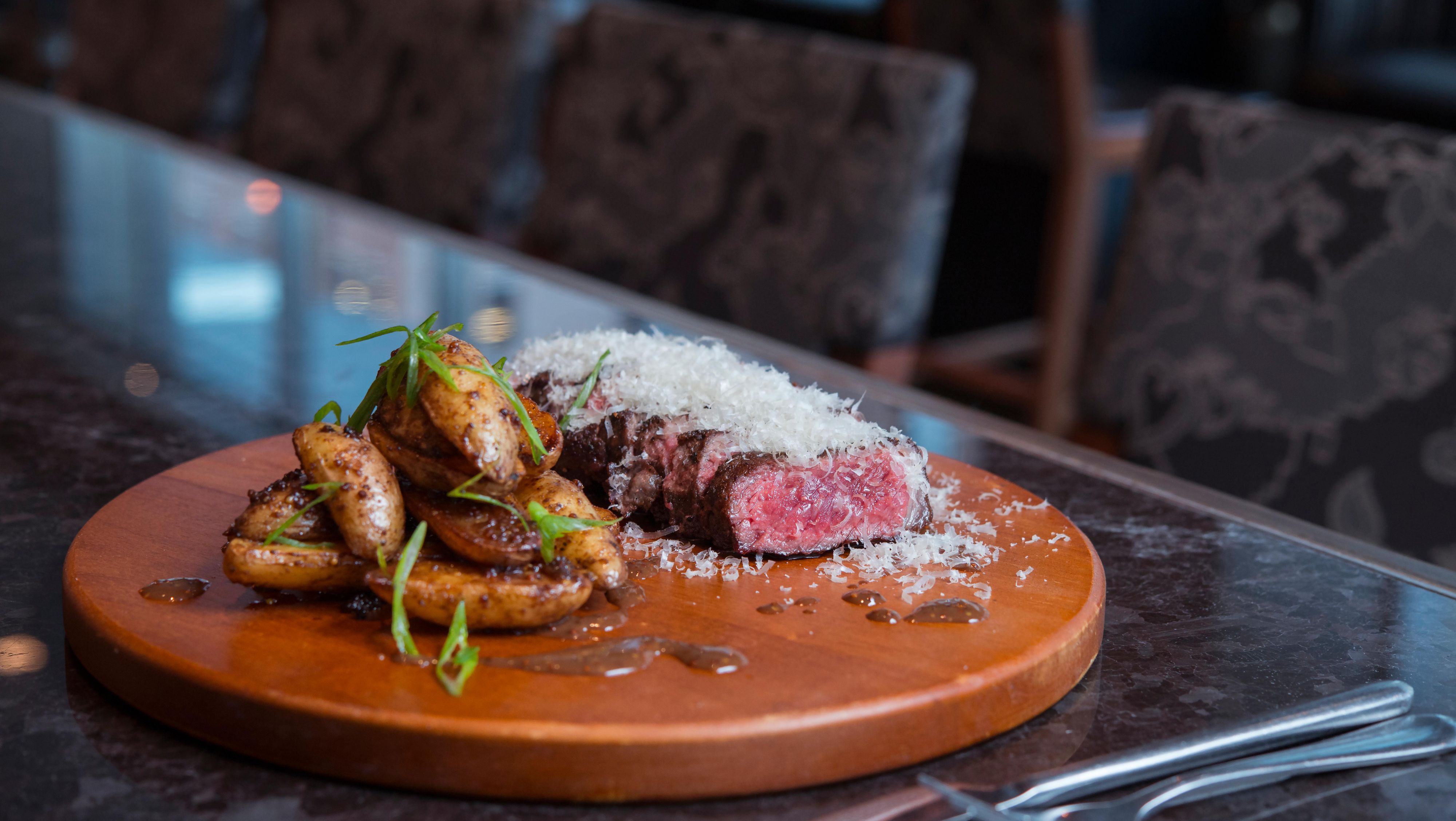 Sable Kitchen Bar In Chicago Kimpton Restaurants