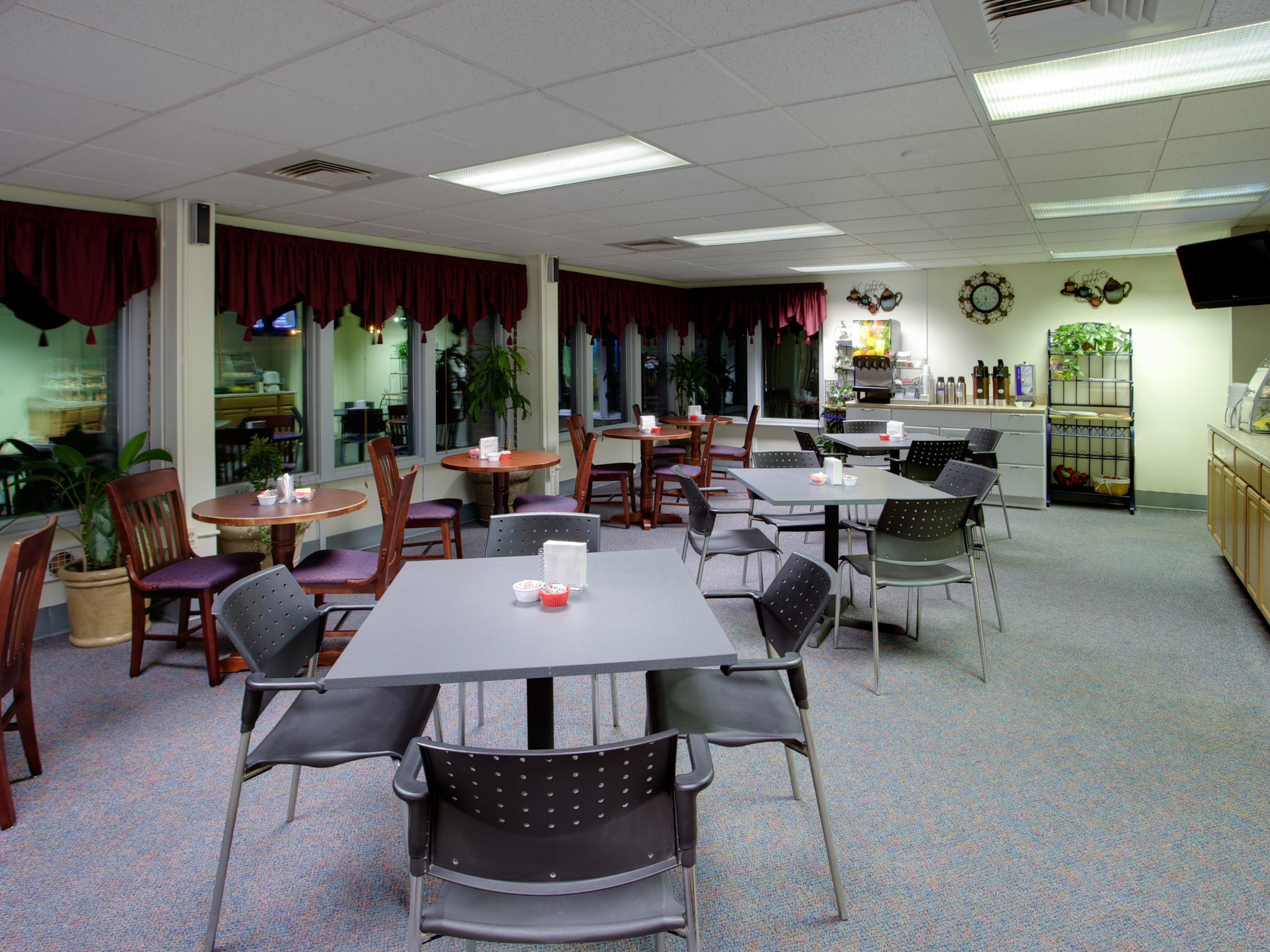 IHG Army Hotels Swan Creek Inn Dining Options Aberdeen Proving Ground Hotel