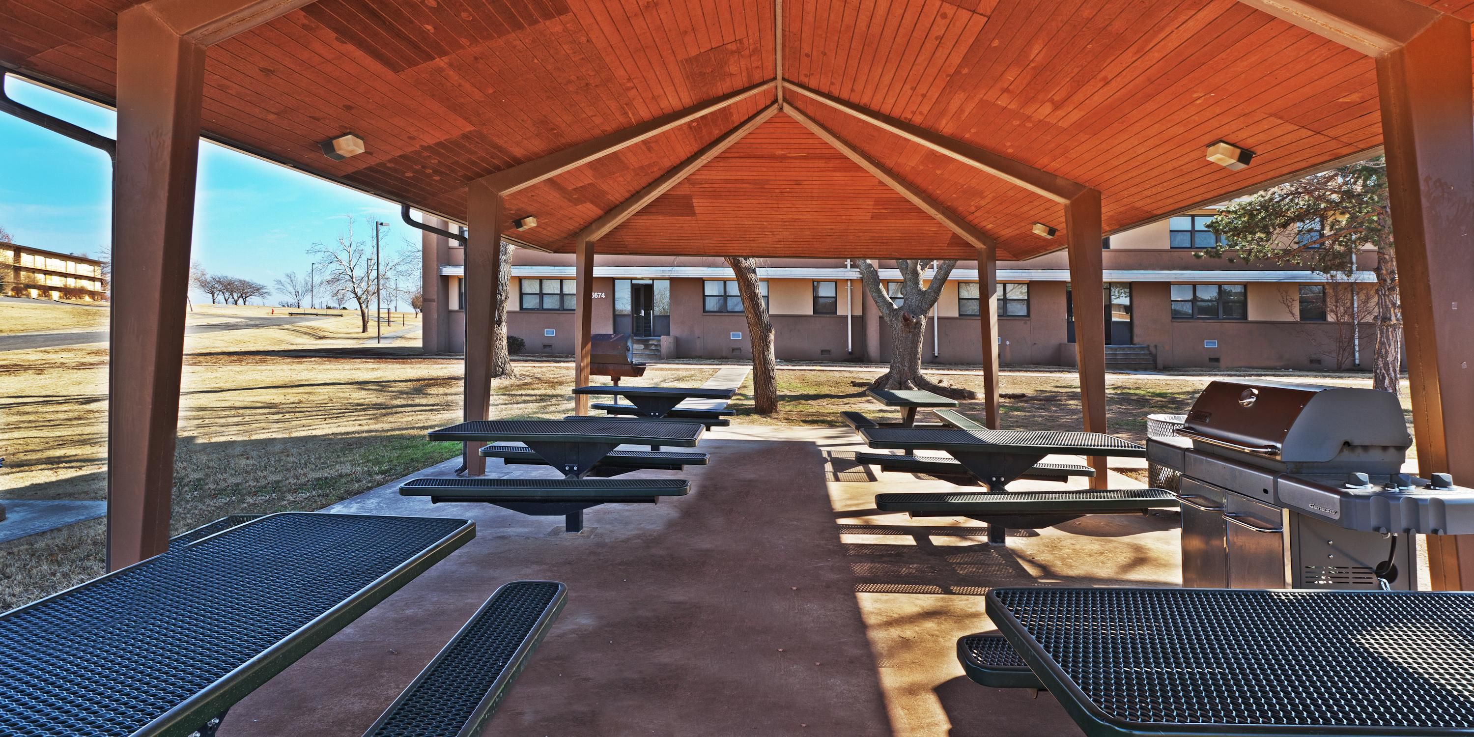 IHG Army Hotels 5670 Series Map & Driving Directions