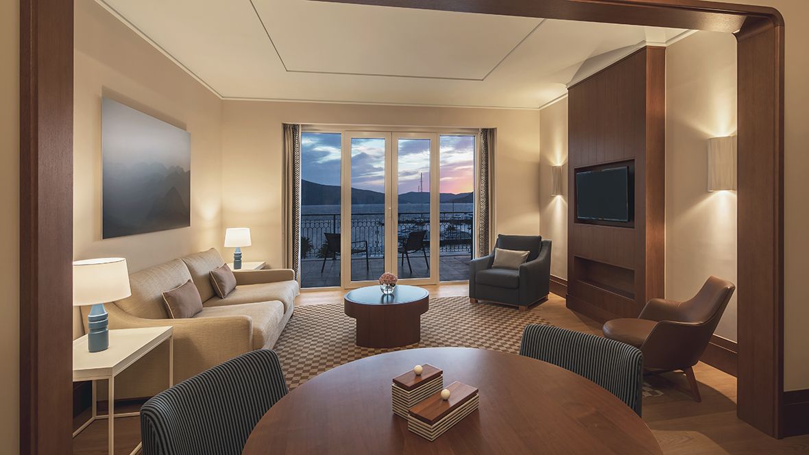 Regent Featured Room