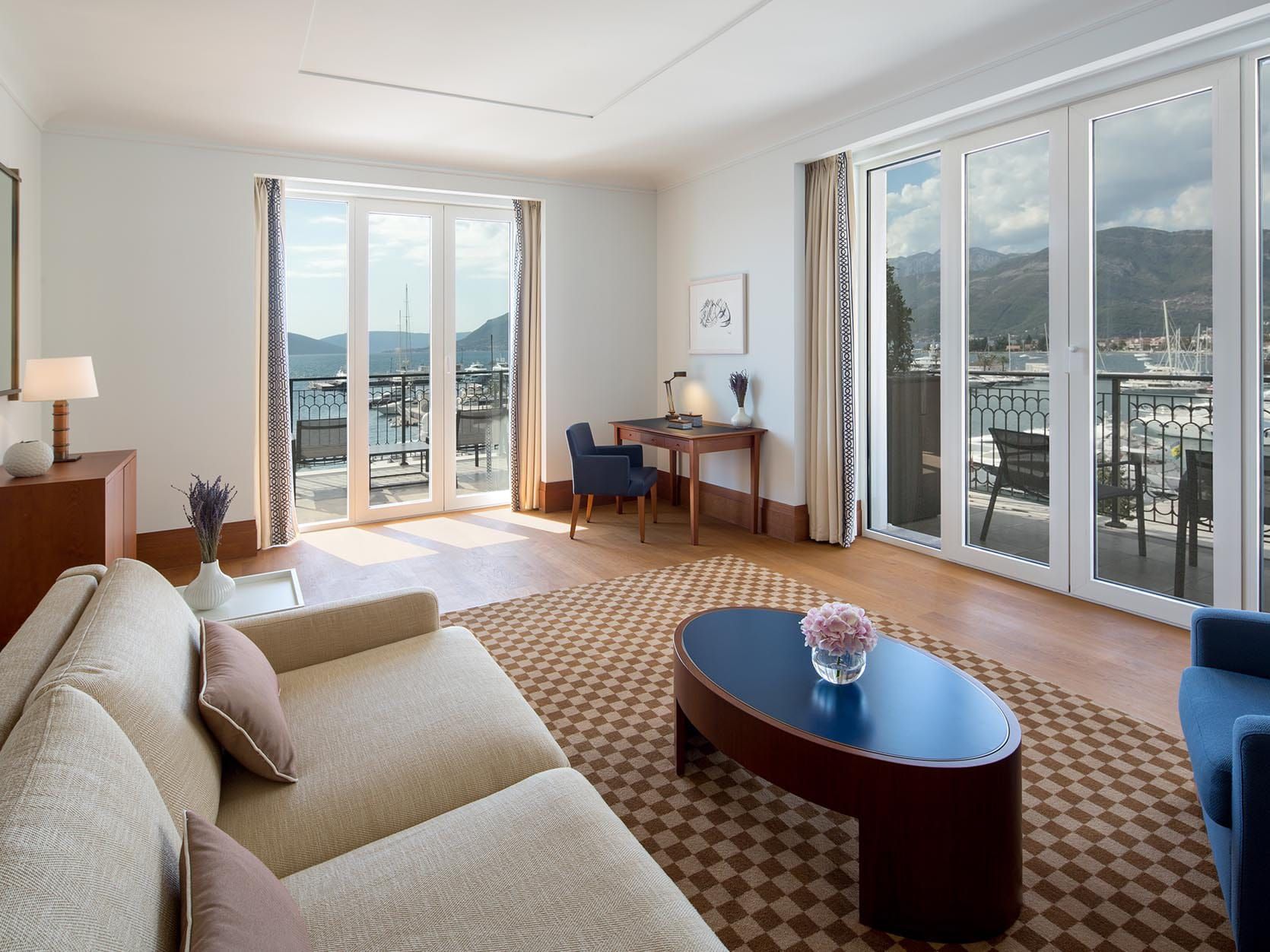 Regent Featured Room