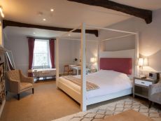 Mr & Mrs Smith The Talbot Inn in Bristol, United Kingdom