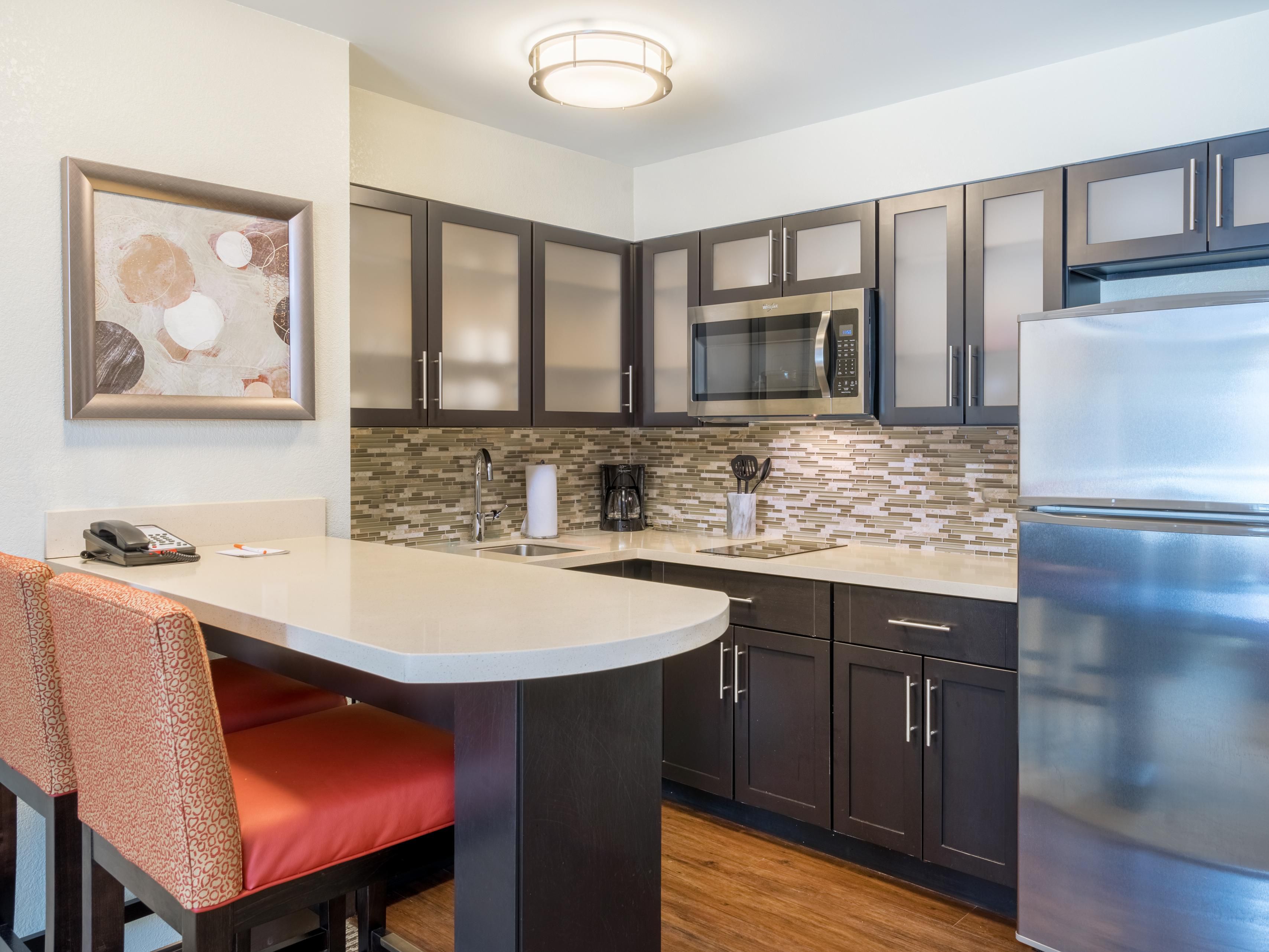 Rooms and Rates for IHG Army Hotels Building 1208 at Fort Belvoir