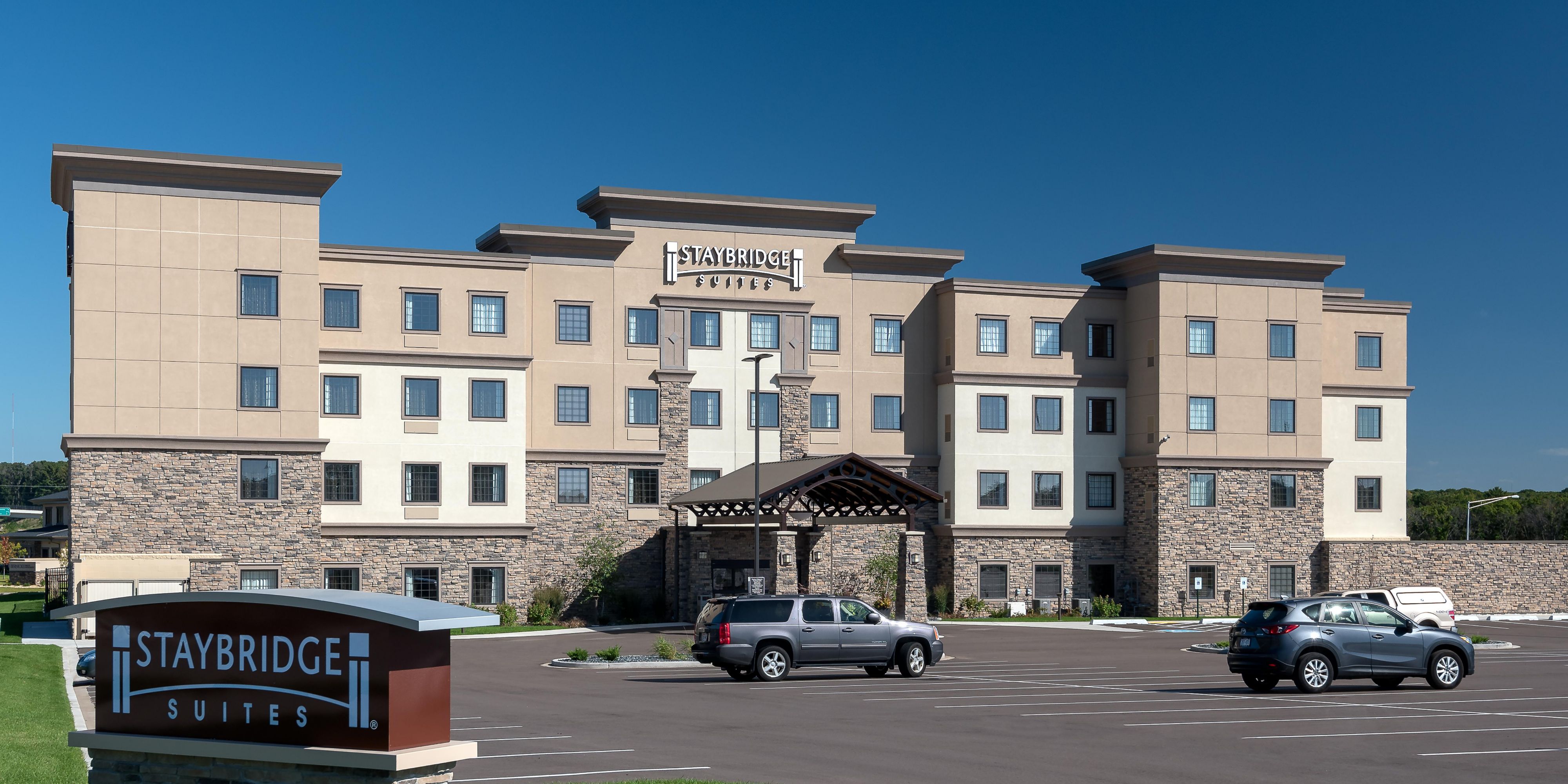 Staybridge Suites Eau Claire Altoona Map & Driving Directions