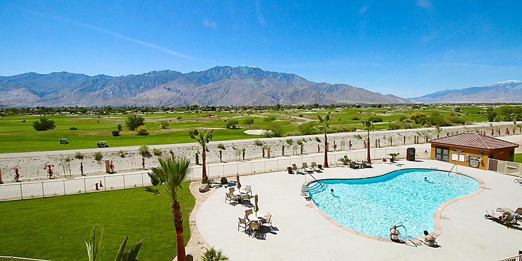 Pool at Staybridge Suites resort