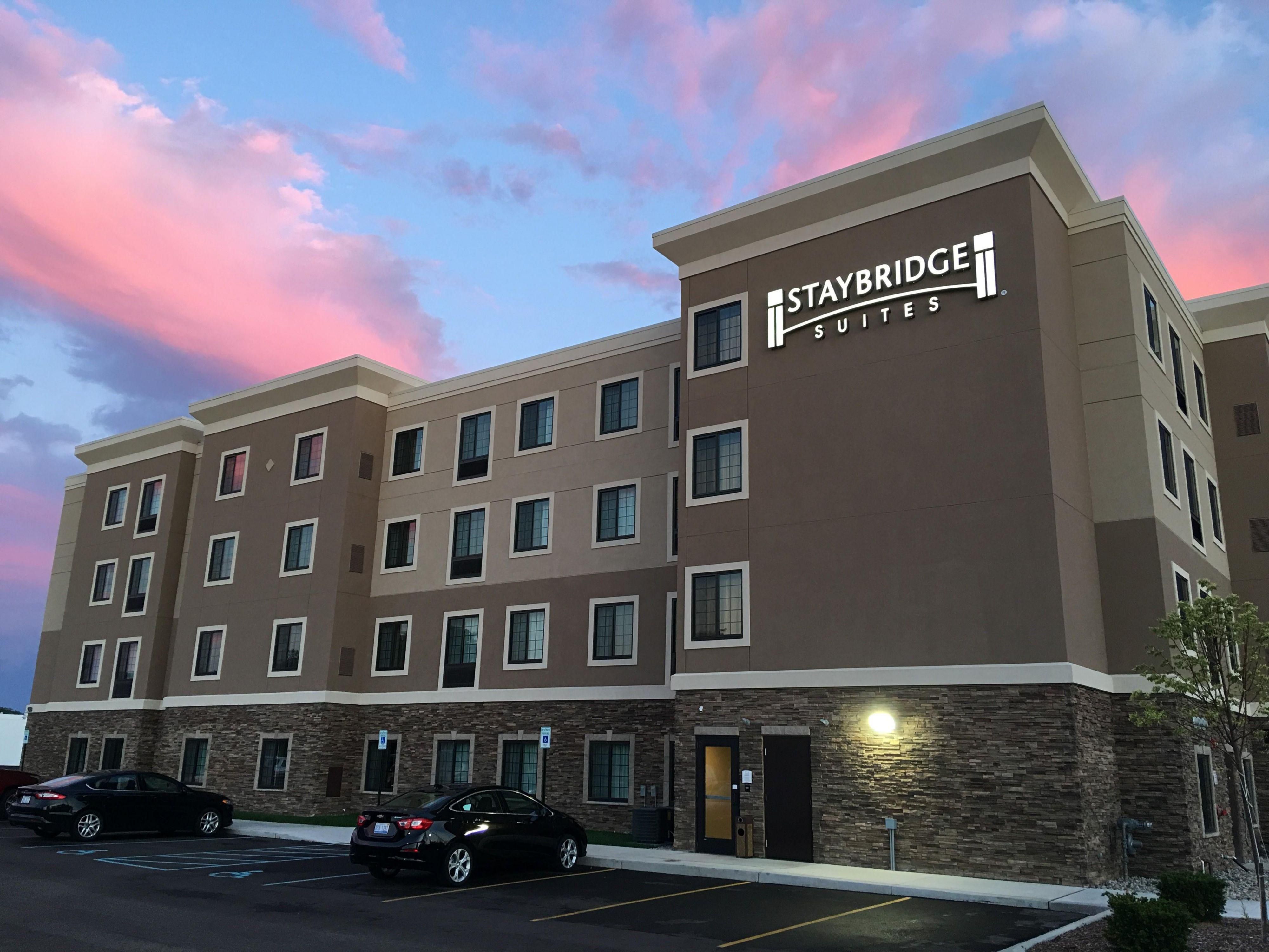 Extended Stay Hotel Suites in Holland Michigan Staybridge Suites Holland