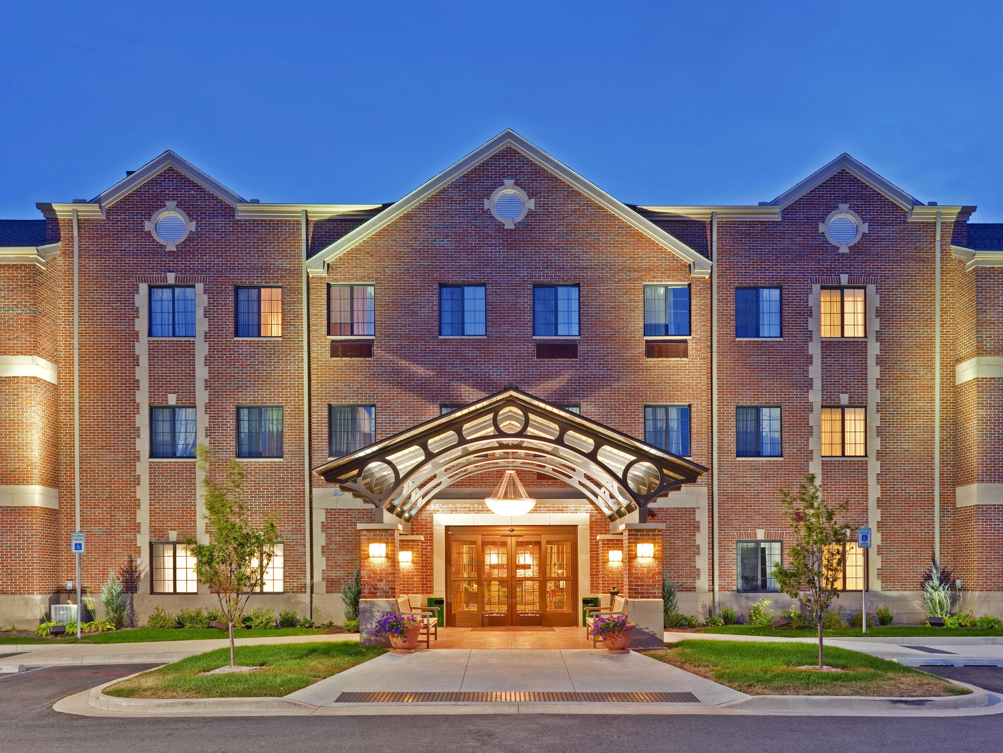 Staybridge Suites Indianapolis-Carmel - Free Internet & Breakfast