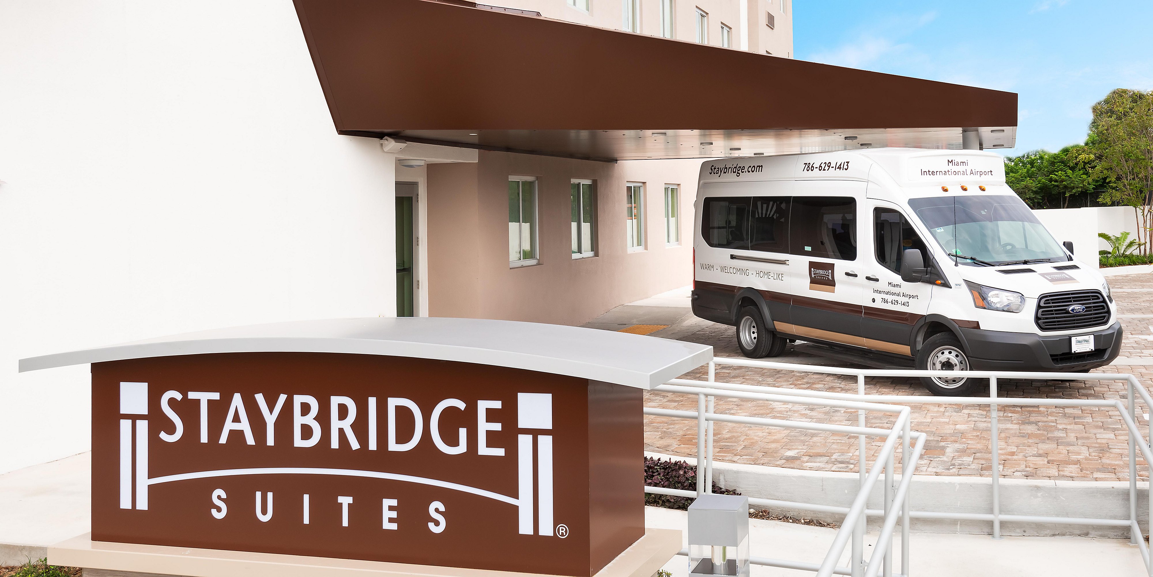 Miami Hotels Near Airport Staybridge Suites Miami International