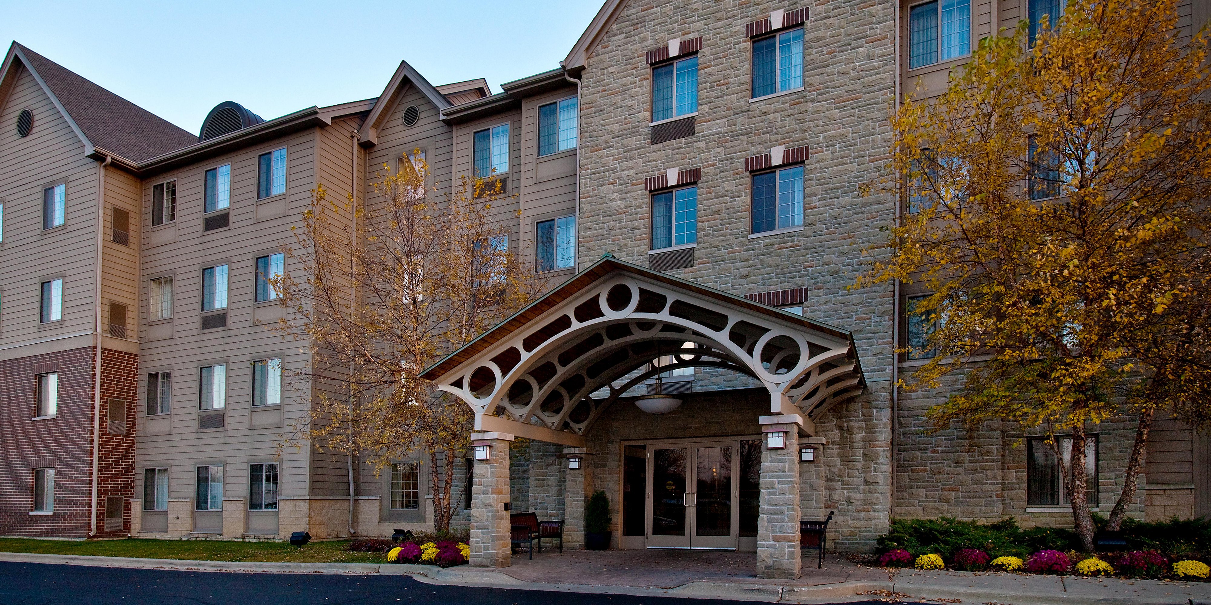 Extended Stay Hotels In Oak Brook Il Staybridge Suites Chicago