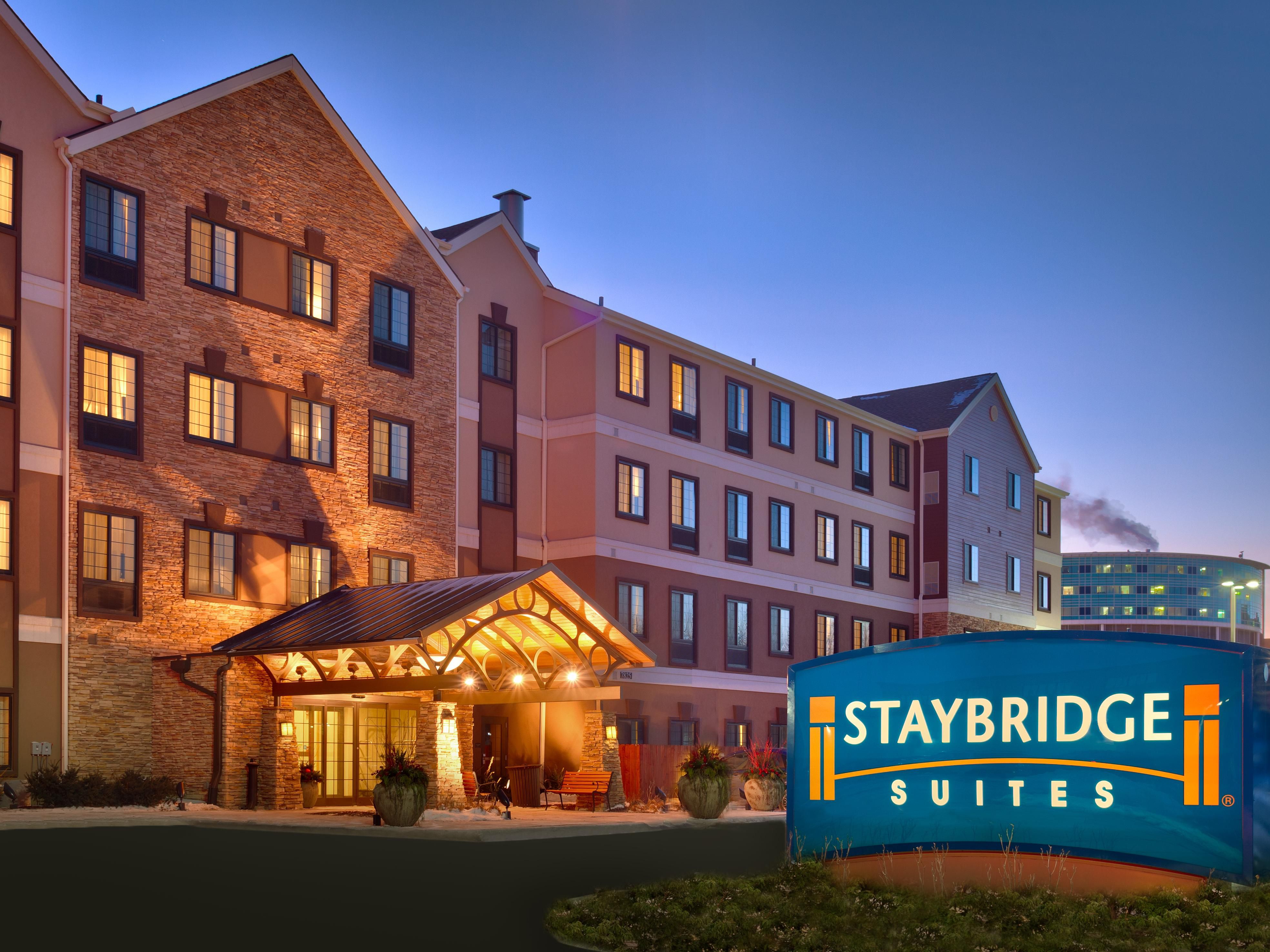 Omaha Hotels: Staybridge Suites Omaha 80th And Dodge - Extended Stay