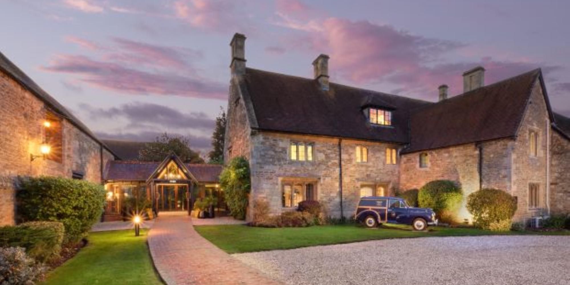 Historic Hotels In Thames Uk Voco Oxford Thames