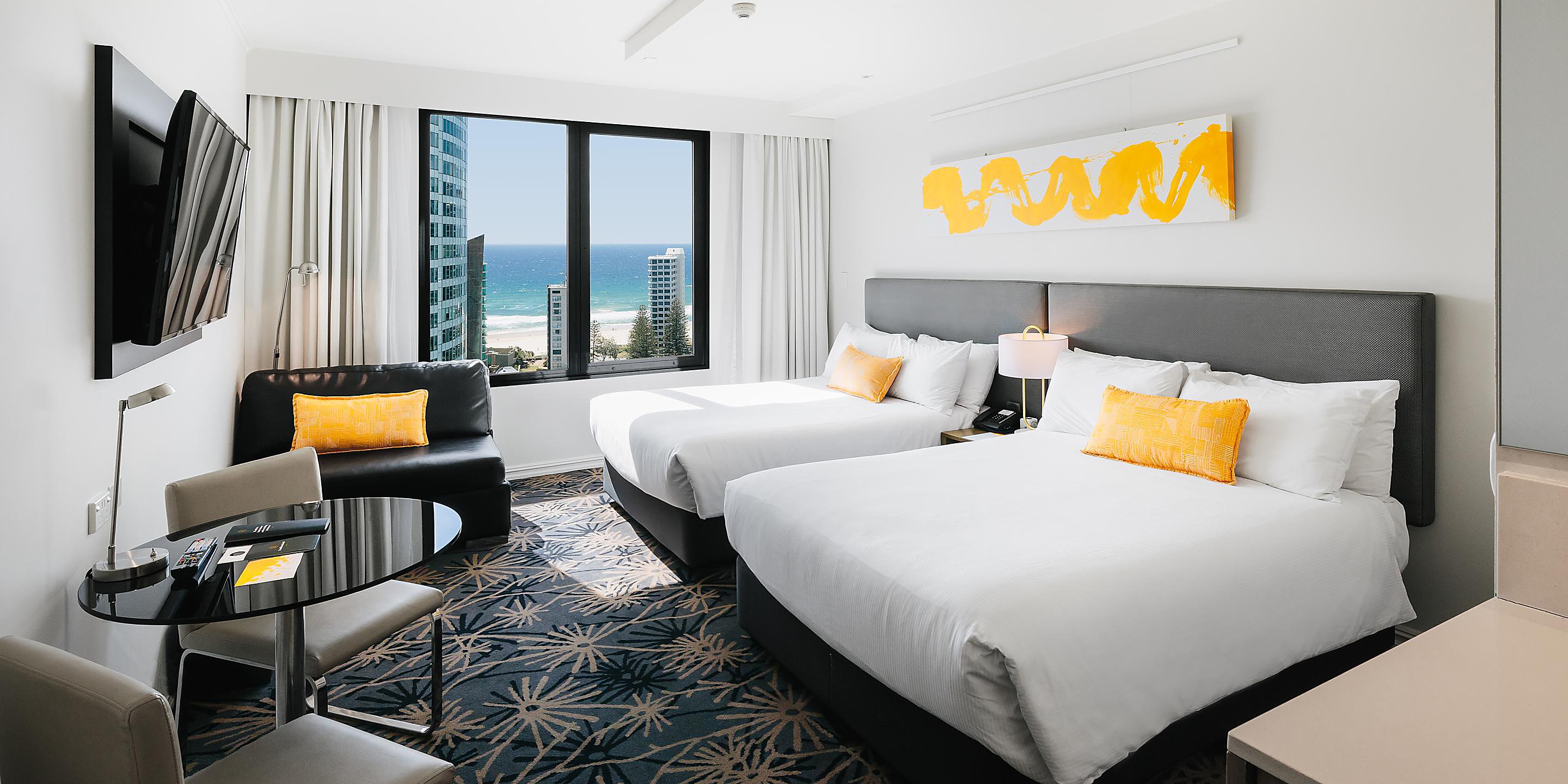 Hotel Spa In Surfers Paradise Voco Gold Coast Hotel